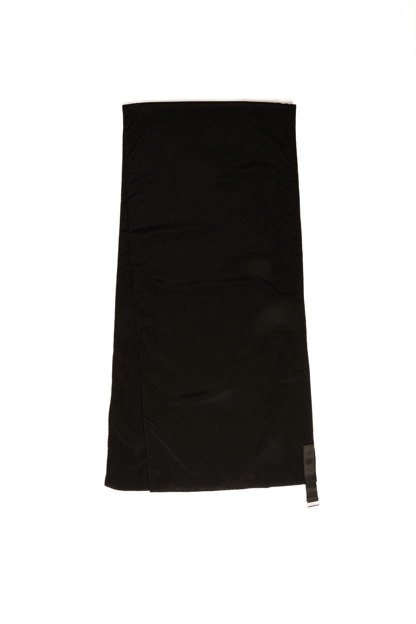 KM01 Scarf Black - Image 2