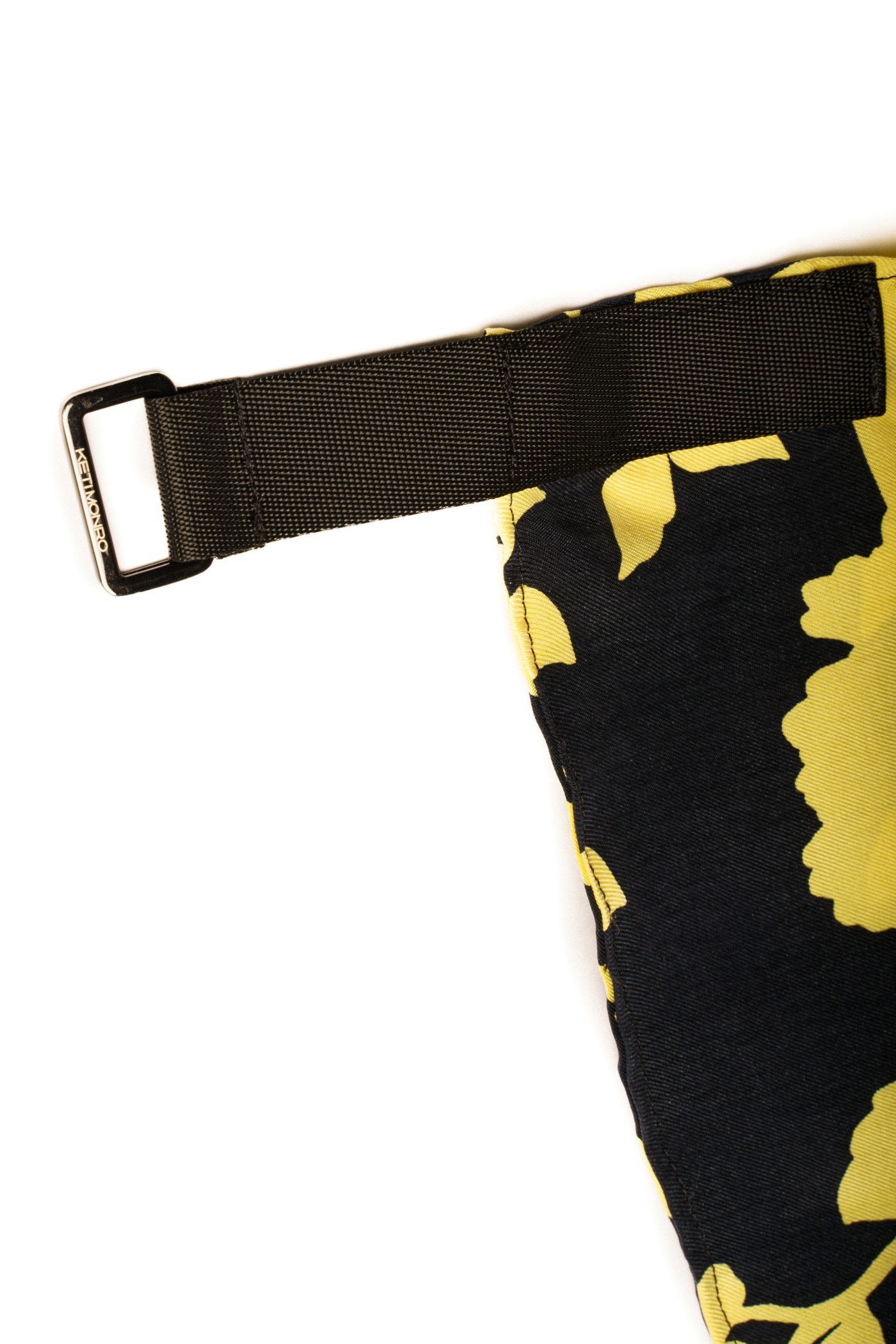 KM01 Scarf Floral Yellow / Black - Image 4